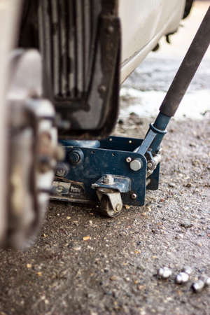 Close-up of a wheel alignment machine in a car repair shopの写真素材