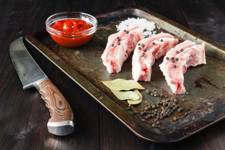 Spare Rib Roast/Spare Rib Joint/Blade Shoulder/Shoulder Butt were thinly sliced and placed on tray