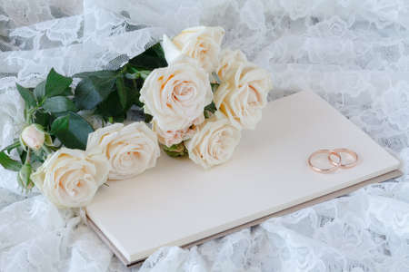 Wedding rings with roseの写真素材