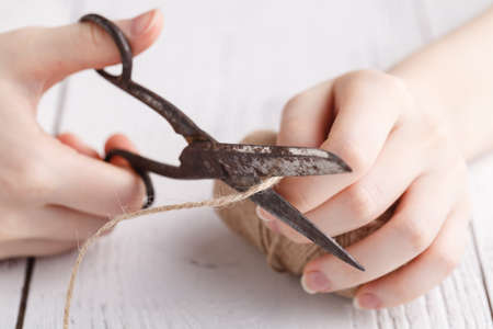 Cuting twine rope for packing gift