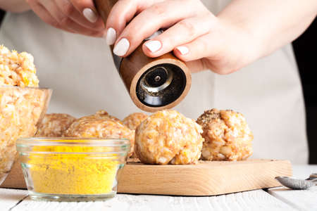 Raw diet chicken meatball cooking processの写真素材