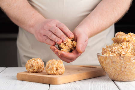 Raw diet chicken meatball cooking processの写真素材