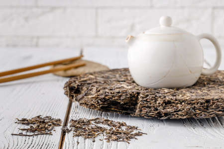 Teapot  of raw puer china teaの写真素材