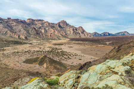 Sulfur deposits at the edge of the valleyの写真素材