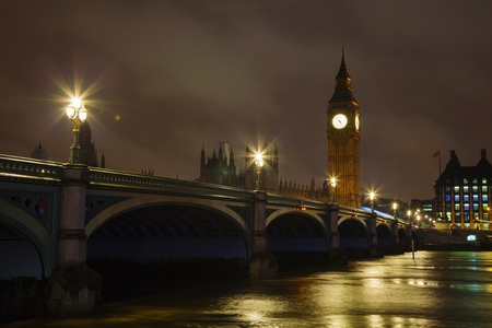 Westminster bridge and Big Ben tower in Londonの写真素材