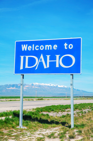 Welcome to Idaho sign at the state borderの写真素材