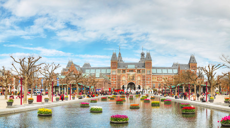 AMSTERDAM - APRIL 16: I Amsterdam slogan on April 16, 2015 in Amsterdam, Netherlands. Located at the back of the Rijksmuseum on Museumplein, the slogan quickly became a city icon.のeditorial素材