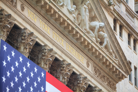 NEW YORK CITY - September 3: New York Stock Exchange building on September 3, 2015 in New York. The NYSE trading floor is located at 11 Wall Street and is composed of 4 rooms used for facilitation of trading.のeditorial素材
