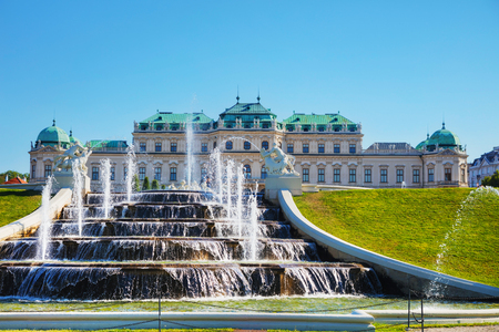 VIENNA - AUGUST 30: Belvedere palace on August 30, 2017 in Vienna, Austria. It's a historic building complex, consisting of two Baroque palaces, the Orangery, and the Palace Stables.のeditorial素材