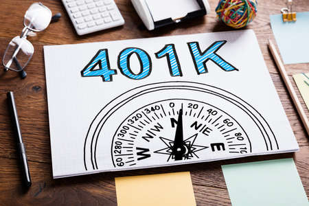 401k Pension Plan In Notebook On The Tableの写真素材