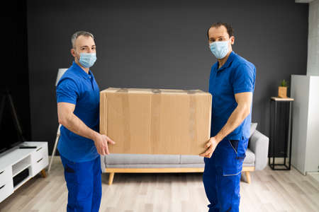 Movers Services. House Move In Face Maskの写真素材