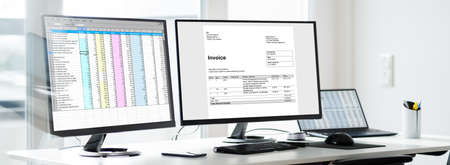 Electronic Invoice In Chartered Accountant Software Laptop Computerの写真素材