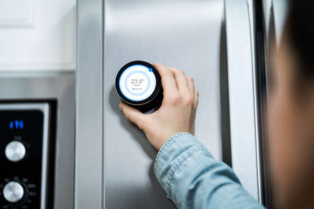 Hand Turning Smart Digital Heat Control Temperature Thermostatの写真素材