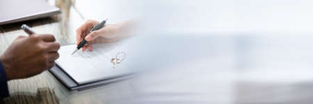 Real Estate Property Business Contract And House Ownershipの写真素材