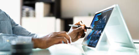 Data Analyst Using Data Analytics KPI Dashboardの写真素材