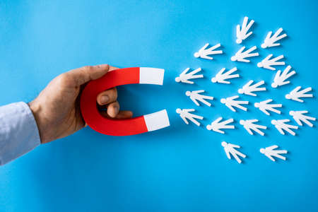 Attract Leads And Customers. Capture Business Candidate With Magnet