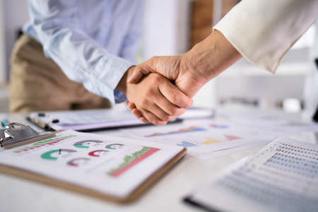 Business Meeting Handshake. Strategy Analysis Discussion In Officeの写真素材