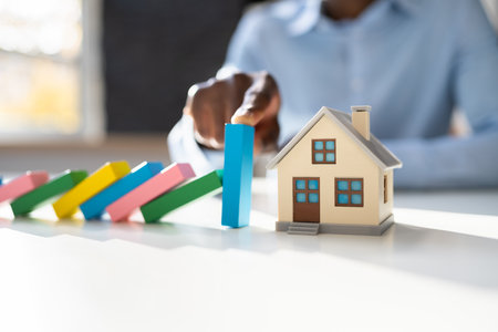 Real Estate House Insurance. Domino Chain Challenge And Risk Protectionの写真素材