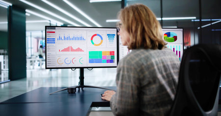Data Analyst Using Data Analytics KPI Dashboardの写真素材