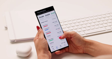 Girl And The Smart Budget App: Managing Finances Online Easily.
