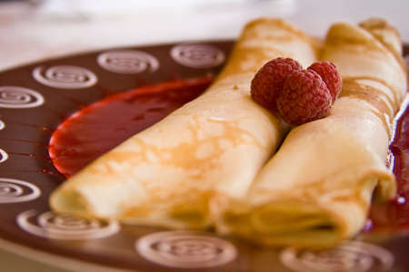 pancake with raspberry