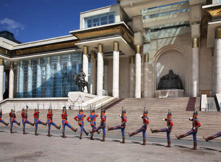 Guard of honor  in front of Government Palace on Grand Chinggis Khaan square in Ulaanbaatar. Mongoliaのeditorial素材