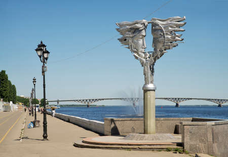 Lovers - sculpture at Embankment of Cosmonauts in Saratov. Russiaのeditorial素材