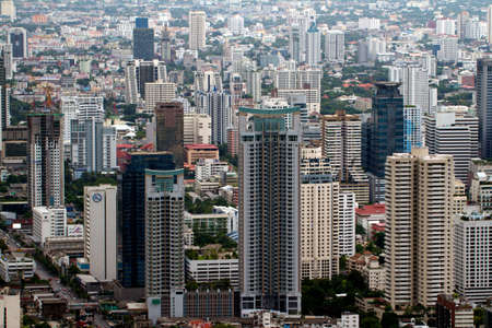 BANGKOK - SEPTEMBER 15 : Bangkok city view September 15, 2011 in Bangkok. City view from the skyscrapperのeditorial素材