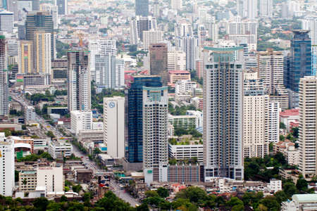 BANGKOK - SEPTEMBER 15 : Bangkok city view September 15, 2011 in Bangkok. City view from the skyscrapperのeditorial素材