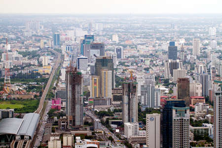 BANGKOK - SEPTEMBER 15 : Bangkok city view September 15, 2011 in Bangkok. City view from the skyscrapperのeditorial素材