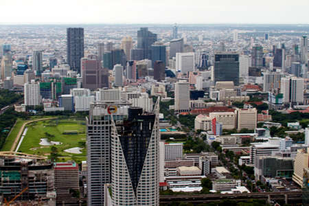 BANGKOK - SEPTEMBER 15 : Bangkok city view September 15, 2011 in Bangkok. City view from the skyscrapperのeditorial素材