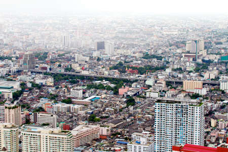 BANGKOK - SEPTEMBER 15 : Bangkok city view September 15, 2011 in Bangkok. City view from the skyscrapperのeditorial素材