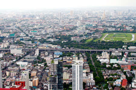 BANGKOK - SEPTEMBER 15 : Bangkok city view September 15, 2011 in Bangkok. City view from the skyscrapperのeditorial素材