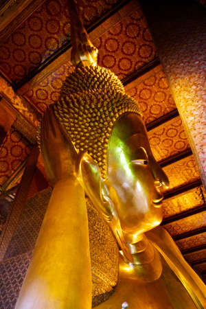 Reclining Buddha, Wat Pho, Bangkok, Thailandのeditorial素材