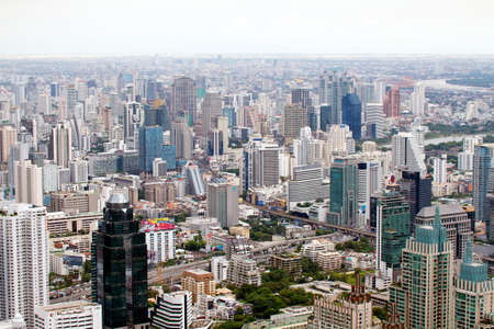 BANGKOK - SEPTEMBER 15 : Bangkok city view September 15, 2011 in Bangkok. City view from the skyscrapperのeditorial素材
