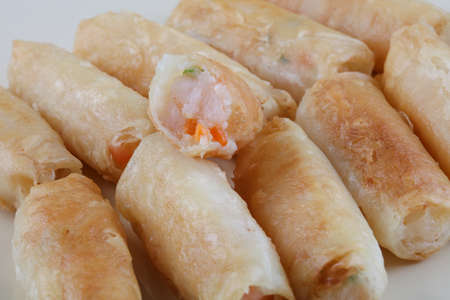 Spring rolls with shrimps and vegetables
