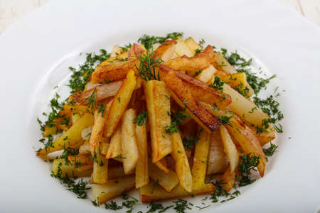 Roasted potato with dill and parsley