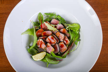 Tuna salad with lime and herbs