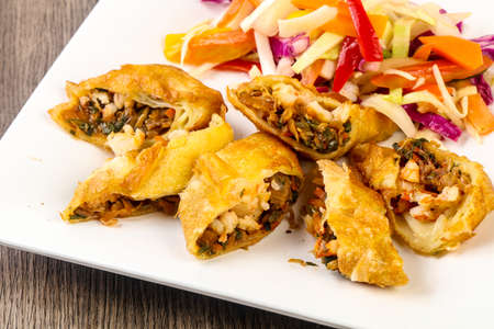 Prawn spring roll with cabbage and carrots
