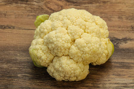 Natural vegan food - cauliflower for cookingの写真素材