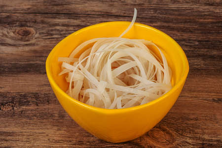Boiled rice noodle ready for cookingの写真素材