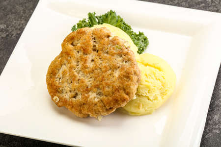 Minced Chicken cutlet with mashed potato
