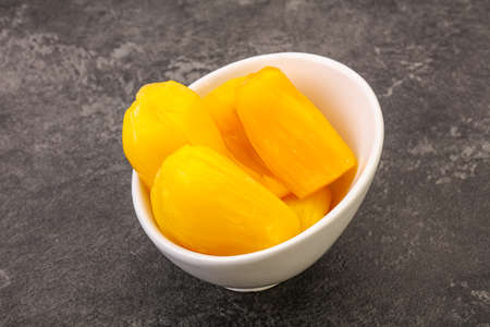 Canned Jackgruit snack in the bowlの写真素材