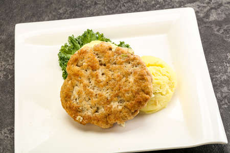 Minced Chicken cutlet with mashed potato