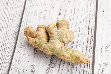 Raw aroma ginger root fot cooking