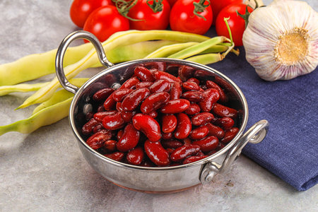 Canned red bean in the bowl for cooking