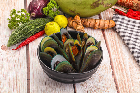 Gourmet Fresh boiled mussels in the bowl