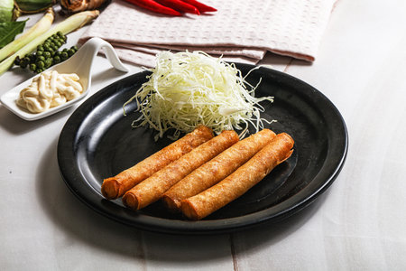 Fried spring roll with sauce