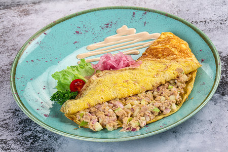 Omelet witn canned tuna fish and onion