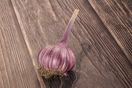 Ripe fresh aroma garlic for cookingの写真素材